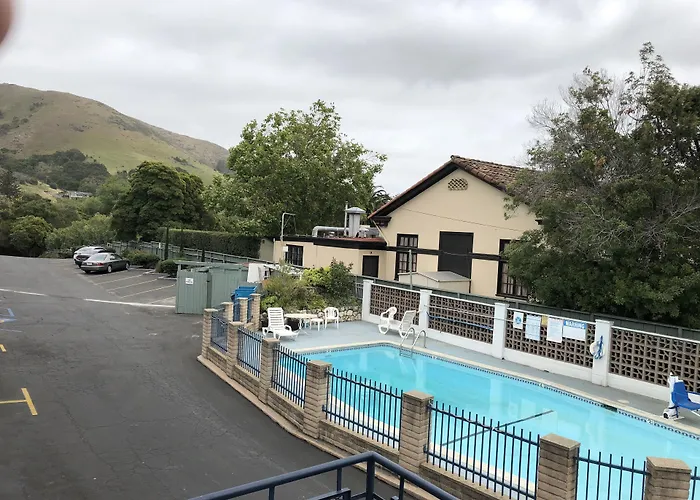 Motel: University Inn At San Luis Obispo