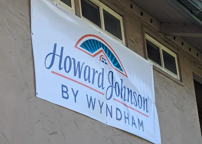 Olive Tree Inn & Suites